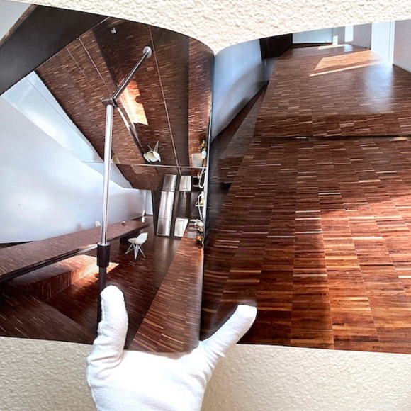 Art Design Parachute Contemporary. 158 pgs. Paperback Binding. English & French. - Picture 10 of 11